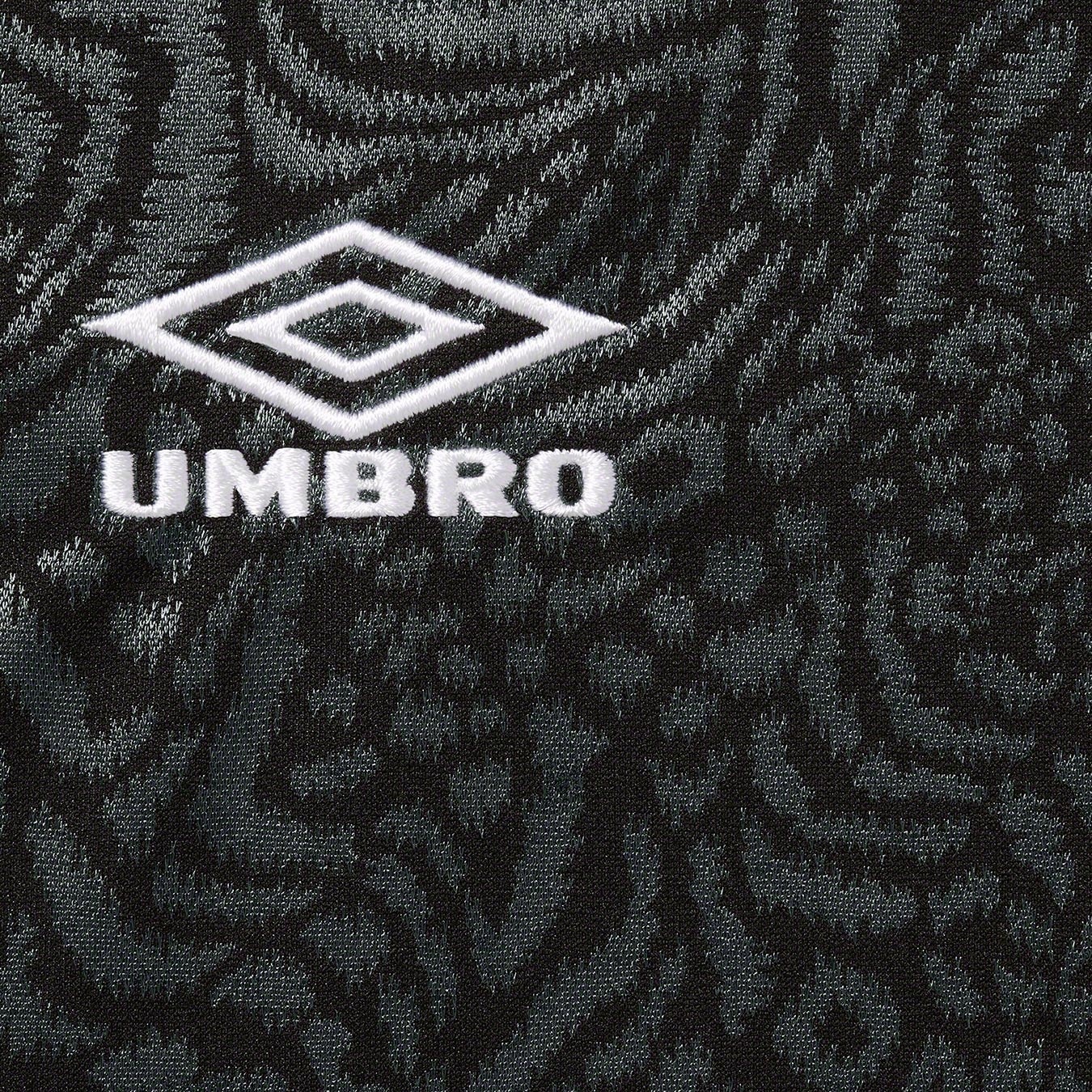 Supreme®/Umbro Jacquard Animal Print Soccer Jersey view 5